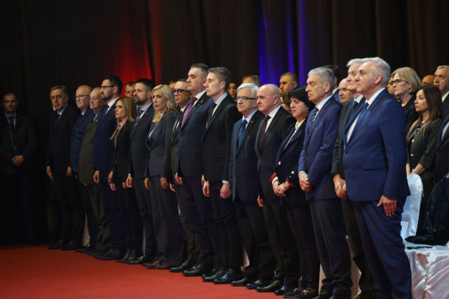 Srbija i Srpska zajedno obeležile Sretenje! Vučić: Srbija nikada neće okrenuti leđa Republici Srpskoj (FOTO)