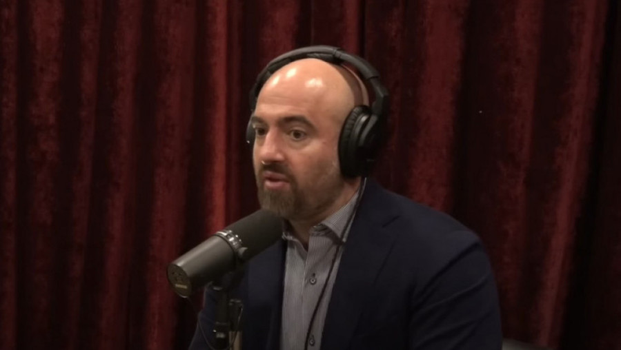 Opet žele da zloupotrebe decu! NVO profiter u bekstvu zavapio: Studenti, pomagajte, srušite Vučića