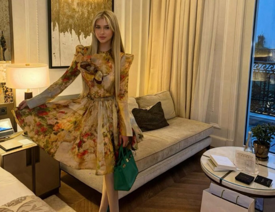 Torta na pet spratova, plesači i vatromet za pamćenje! Ćerka Željka Mitrovića proslavila rođendan u dvorcu