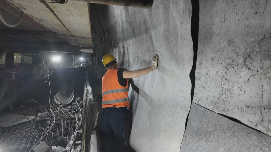 Udes u tunelu: Tri osobe povređene! (VIDEO)