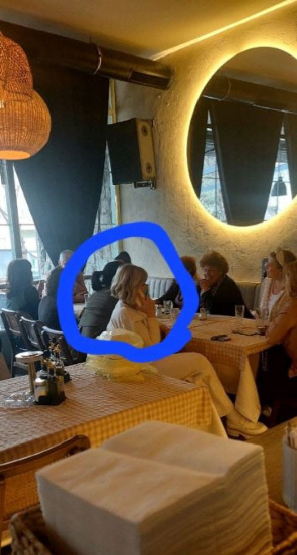 Ovi nam uče decu! Umesto u školi, profesori po kafanama - zato im odgovara da nemaju nastavu! (FOTO/VIDEO)