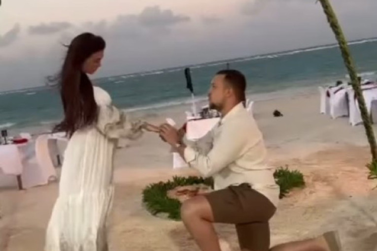 Oženio se Uroš Živković! Pevač napravio tajno venčanje, a trudna mlada zablistala je u belom!