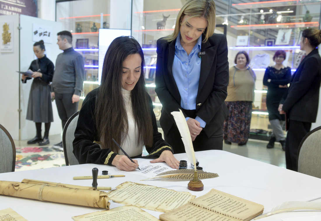 Kako se nekad pisalo: Otvorena  izložba "Srpski krasnopis - Kultura ćirilice" (FOTO/VIDEO)
