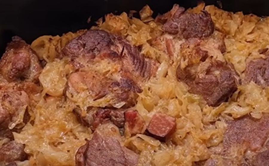 Recept dana: Podvarak sa svinjskim mesom je omiljena zimska hrana koja nam već generacijama greje dušu