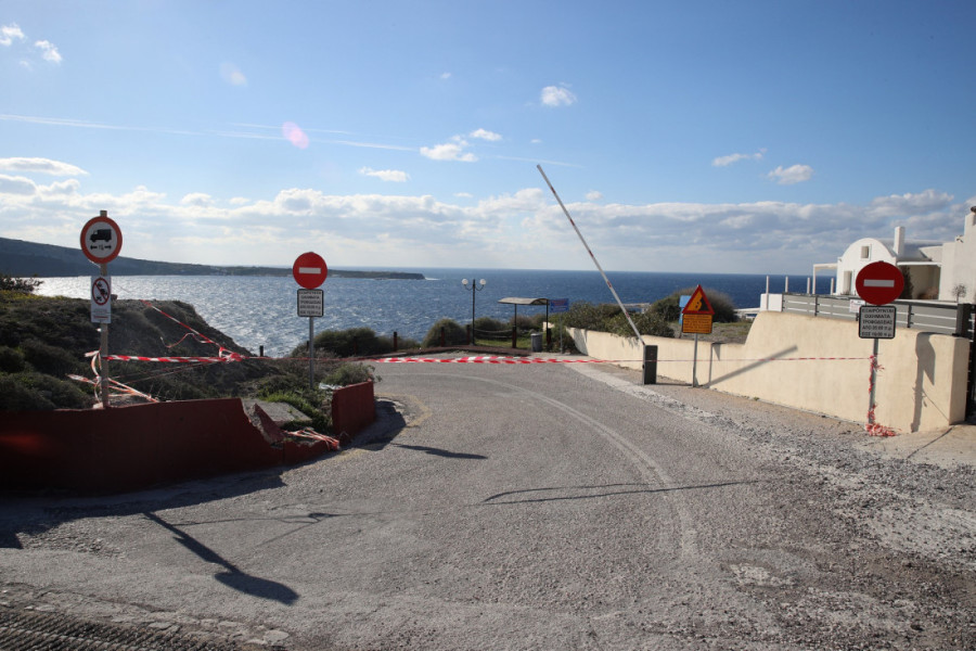 Život se polako vraća u normalu: Đaci se vratili u školske klupe na Santoriniju, roditelji i dalje zabrinuti!