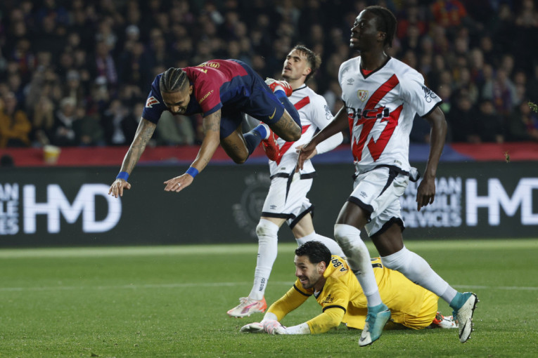 Barselona pobedila nepobedive i prestigla Real! Hajlajtsi odličnog meča u FULL HD! (VIDEO)