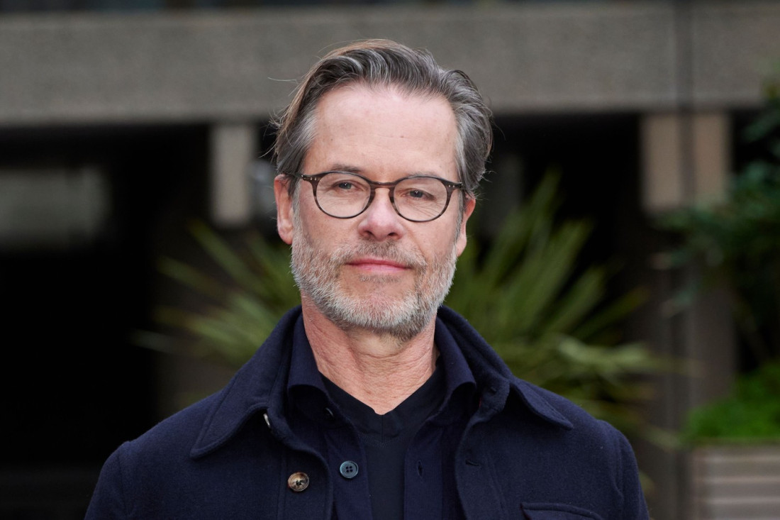 Jesi li i to rekao medijima? Kevin Spejsi žestoko odgovorio Gaju Pirsu koji ga je optužio da je bio njegova žrtva (VIDEO)