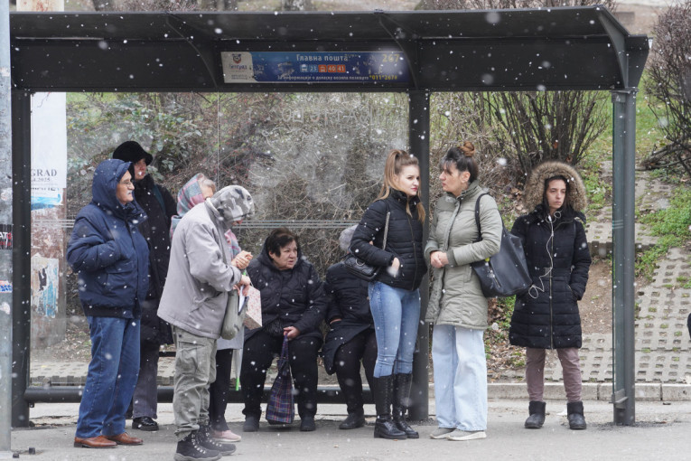 Vreme opet luduje: Prvo će biti 18 stepeni, a onda sledi sneg!