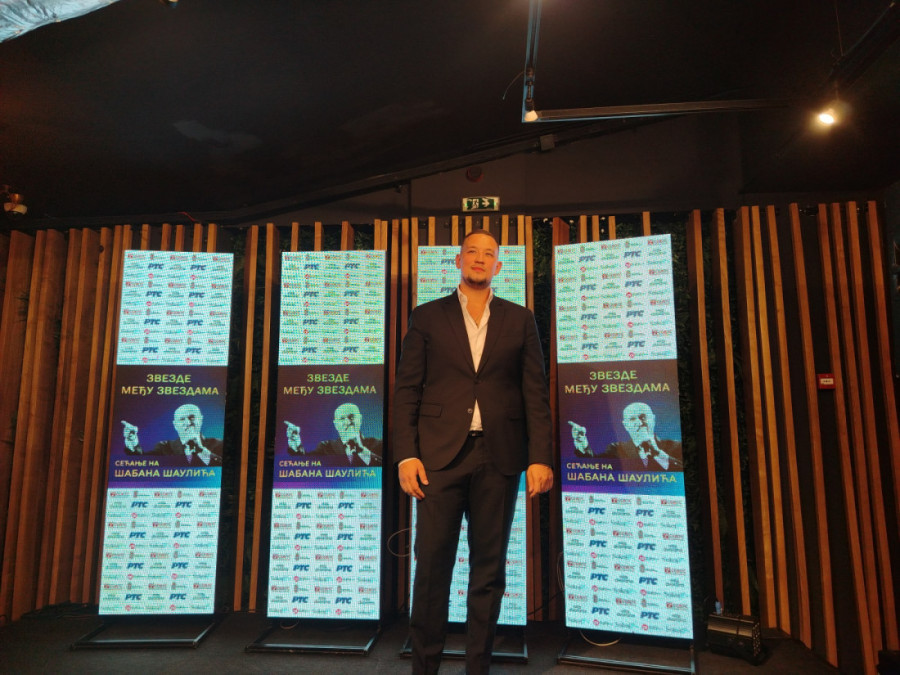 Sveže oženjen, a burme ni na vidiku! Pevač očekuje prinovu, a sada šokirao izjavom