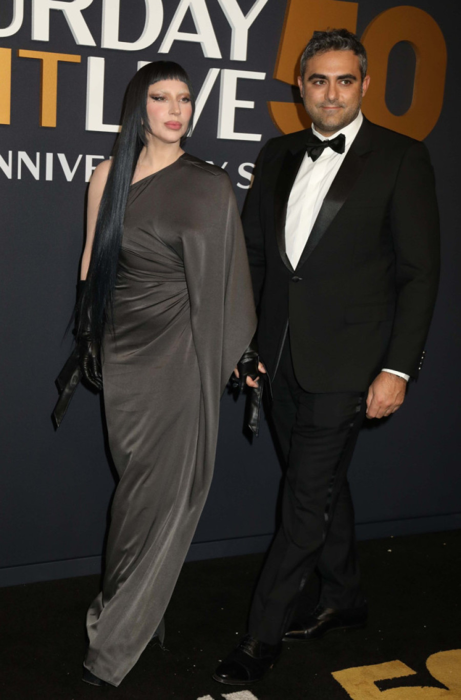 Lejdi Gaga i njen verenik staju na ludi kamen: Uskoro ćemo se venčati! (VIDEO)