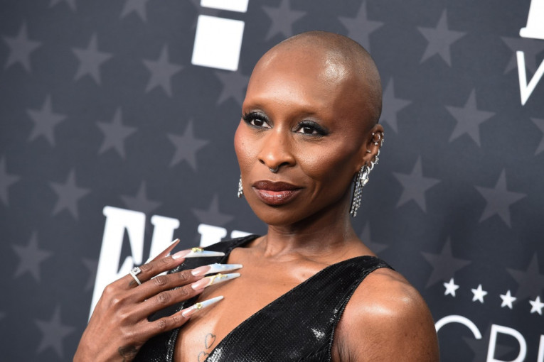 Ni u najgorim snovima nije mislila da će joj se ovo desiti: Umesto lepih usana dobila je nepodnošljive bolove i prošla kroz pakao (VIDEO)