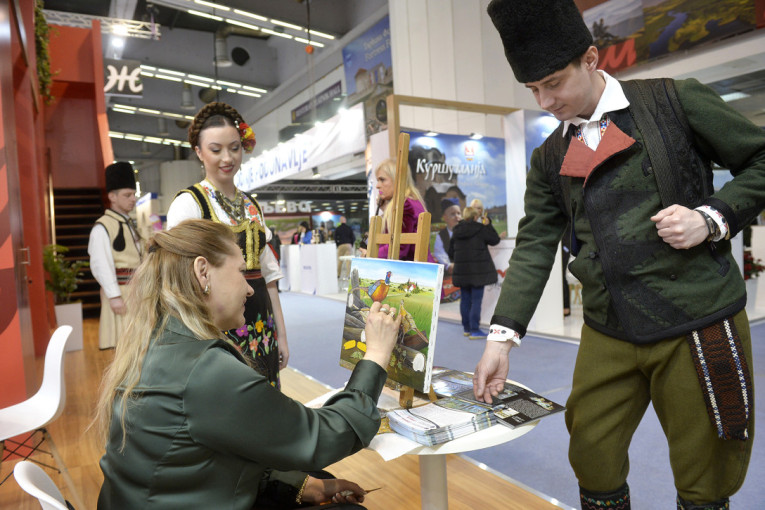 Od 100 do više hiljada evra, na Tasos može i avionom: Velika ponuda turističkih aranžmana, popusti i do 40 odsto na 46. Sajmu turizma