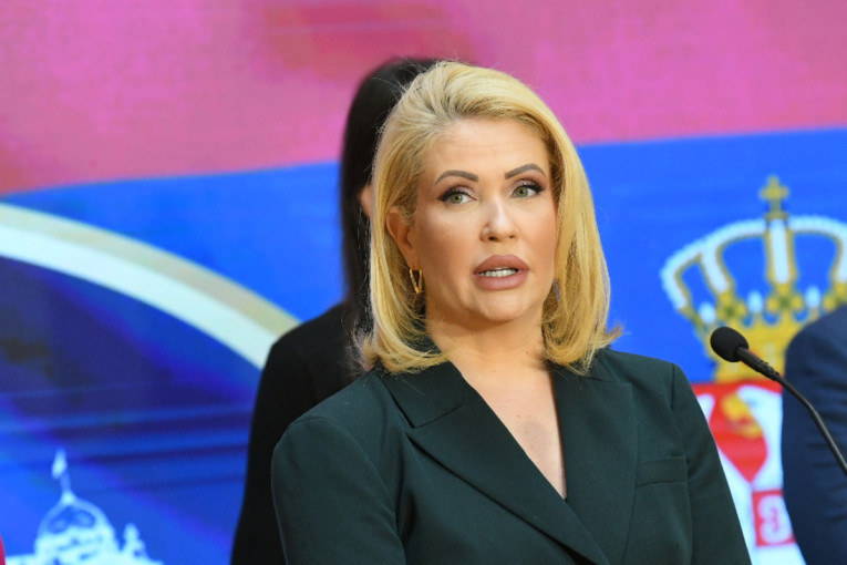 Bizarno ponašanje blokadera: Zgubidani blokirali Gazelu, došli na Prokop, prekinuli 16 minuta tišine, pa uradili ovo!