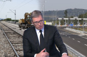 Vučić o putevima u Srbiji: Prethodna vlast nije uradila nijedan kilometar nove pruge