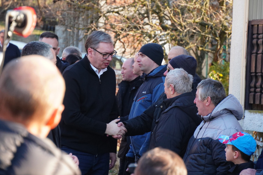 Vučić u poseti Braničevskom okrugu: Izborićemo se zajedno za život i pobedu Srbije (FOTO/VIDEO)
