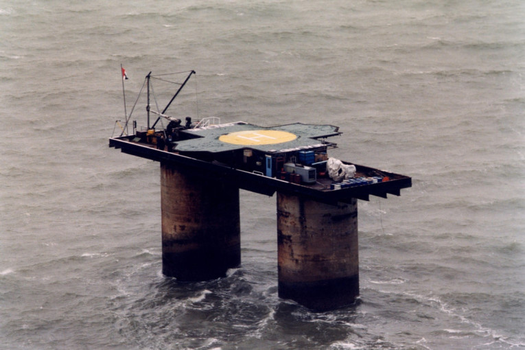 Atrakcija za samo 35 evra: Divovi od čelika i betona iz Drugog rata postali samoprozvana država (FOTO)