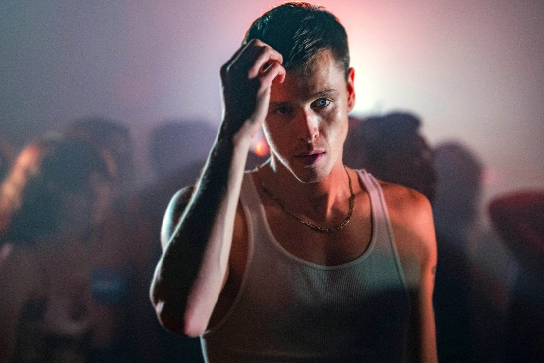 Harisu Dikinsonu se nakon filma "Babygirl" dešavaju bizarne stvari: Šokantan razgovor sa starijom ženom (FOTO/VIDEO)