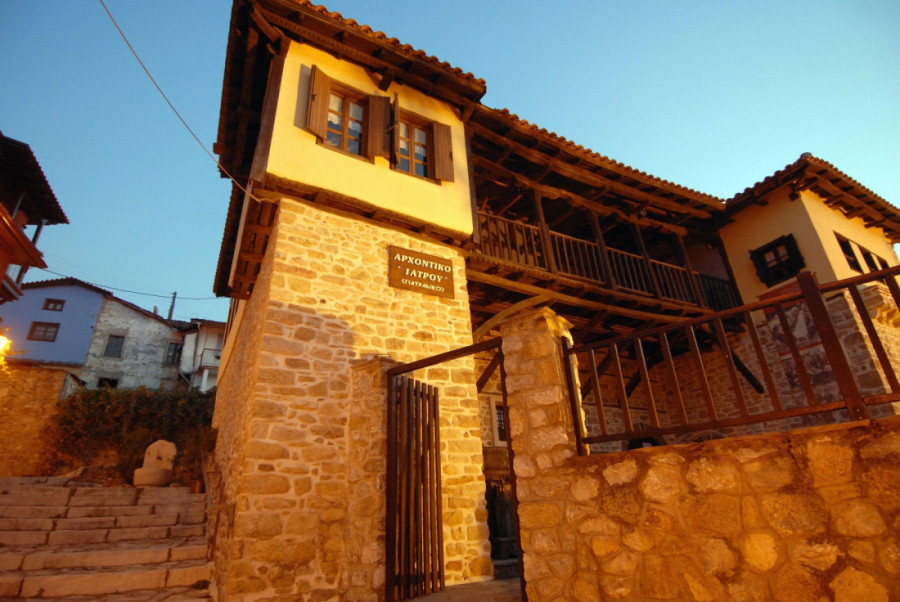 Upoznajte Arneu - bajkovito selo čije kamene ulice čuvaju duh prošlih vremena (FOTO/VIDEO)