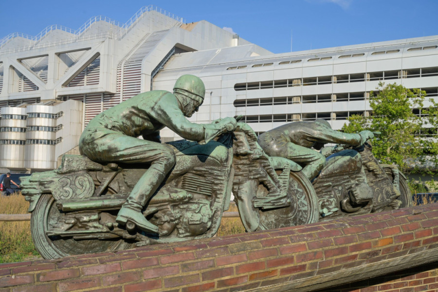 Futuristički džin u Berlinu traži novu svrhu: Ko će ga oživeti? (FOTO)