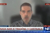 "Srbija mora da se suoči sa svojim zločinima iz devedesetih! Opozicioni aktivista blati državu pred decom! (VIDEO)