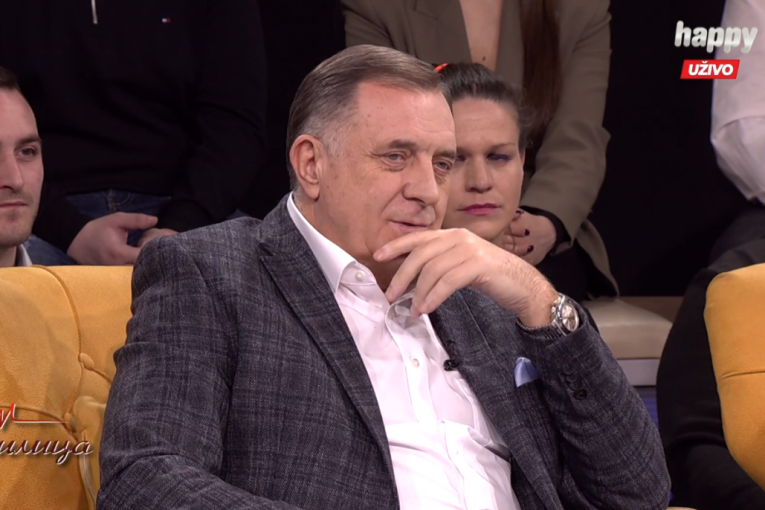 Predsednik Vučić u "Ćirilici": Ovo je najprljavija obojena revolucija u istoriji Evrope