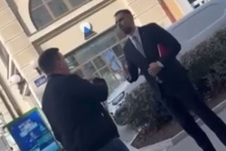 Gradonačelnik Novog Sada održao lekciju odborniku opozicije Mladenu Cvijetiću – Ovaj snimak član PSG-a nije mogao da montira (VIDEO)