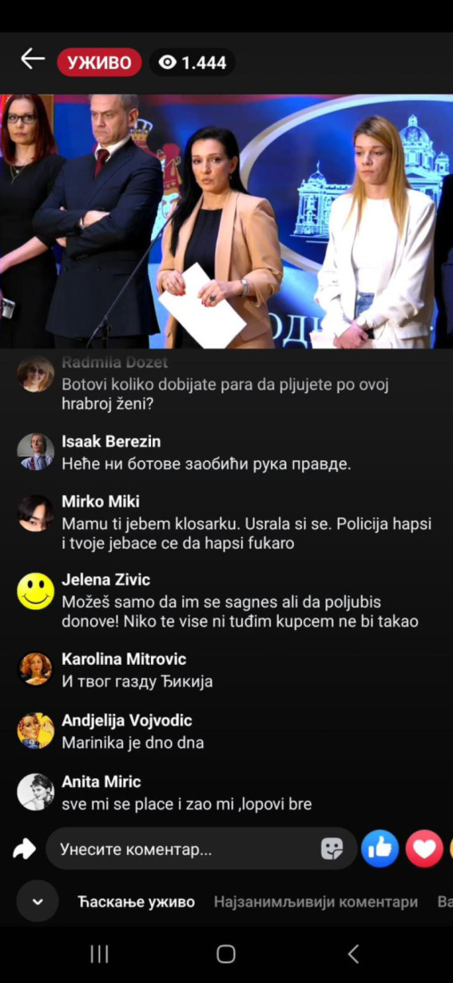 Građani Srbije vređali Mariniku Tepić u njenom lajvu (FOTO)