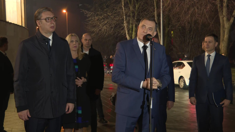 Predsednik Vučić se obratio iz Banjaluke: Ovo je dan kada je napadnuta Republika Srpska (VIDEO)