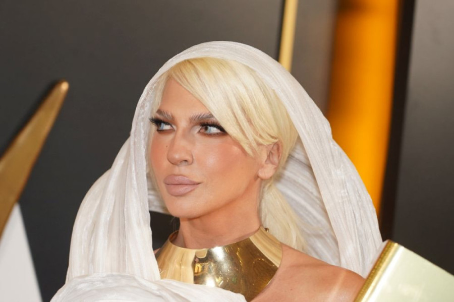 Karleuša je imala žestok okršaj s Grujićkom, a sada zaboravila na njeno postojanje: Moramo da guglamo