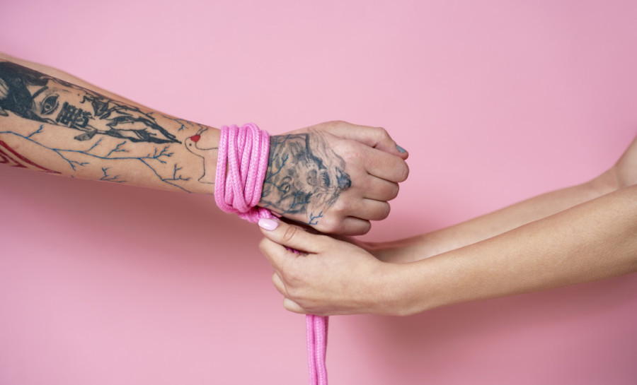 Trojka, akcija u javnosti ili igra uloga - nevaljale fantazije zbog kojih crvenite otkrivaju svašta o vama