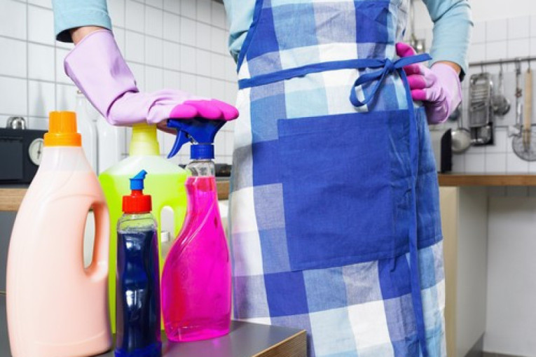 Hitno ih izvadite odatle: Stvari koje nikako ne smete da držite ispod kuhinjske sudopere