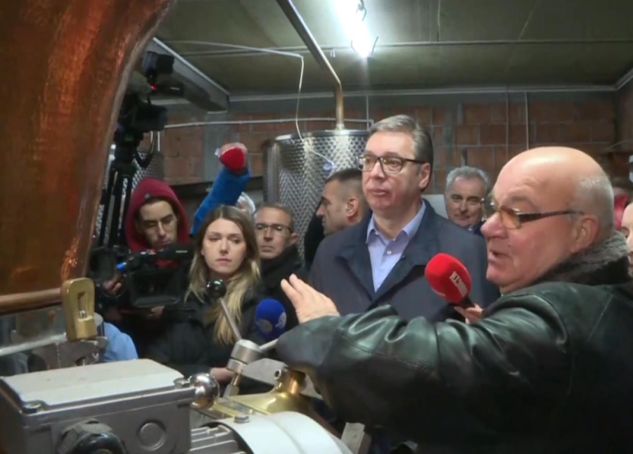 Predsednik Vučić: Kada smo ujedinjeni, nema te sile koja može da uništi naš narod! (FOTO/VIDEO)