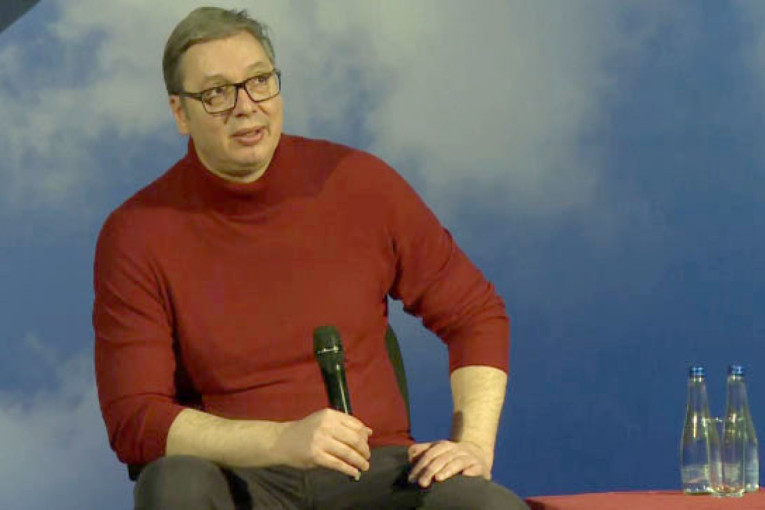 Vučić u Zaječarskom i Borskom okrugu: Moramo da razmišljamo o budućnosti i onima koji dolaze posle nas (FOTO/VIDEO)