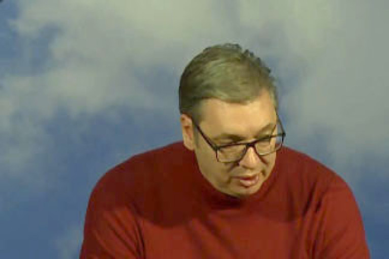 Vučić u Zaječarskom i Borskom okrugu: Moramo da razmišljamo o budućnosti i onima koji dolaze posle nas (FOTO/VIDEO)