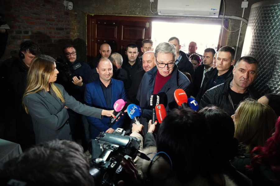 Vučić u Zaječarskom i Borskom okrugu: Moramo da razmišljamo o budućnosti i onima koji dolaze posle nas (FOTO/VIDEO)