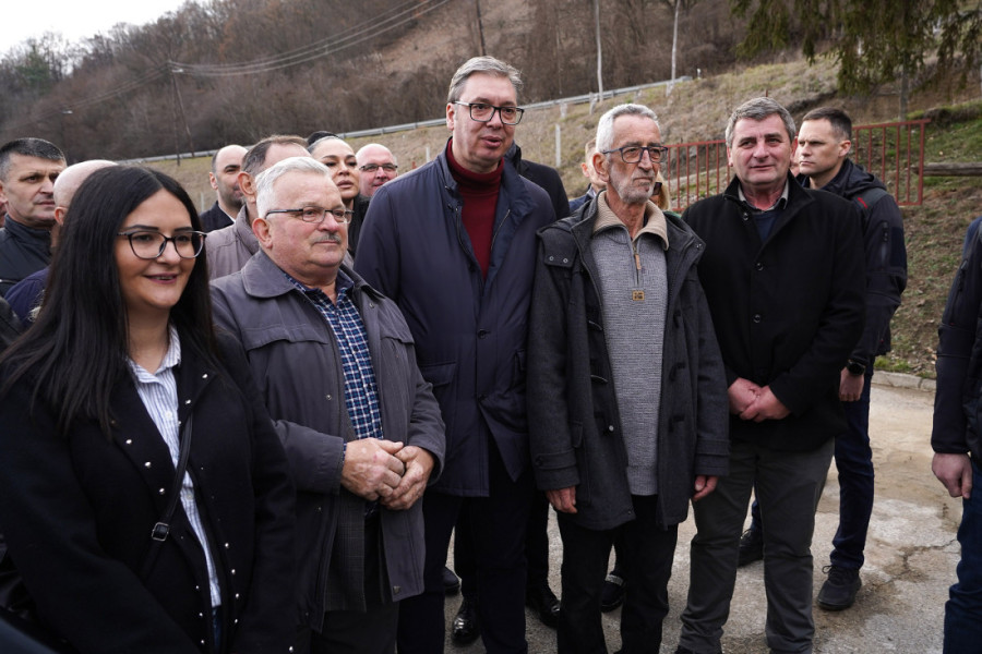 Vučić u Zaječarskom i Borskom okrugu: Moramo da razmišljamo o budućnosti i onima koji dolaze posle nas (FOTO/VIDEO)