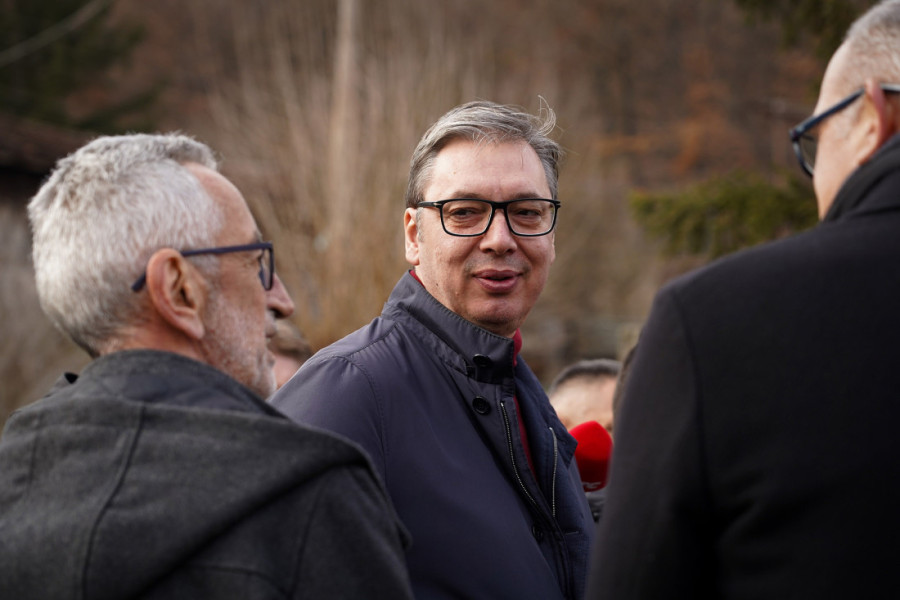 Vučić u Zaječarskom i Borskom okrugu: Moramo da razmišljamo o budućnosti i onima koji dolaze posle nas (FOTO/VIDEO)