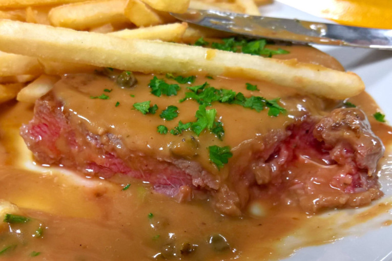 Recept dana: Savršena sočna junetina sa njokama u sosu, ukus tradicije na tanjiru