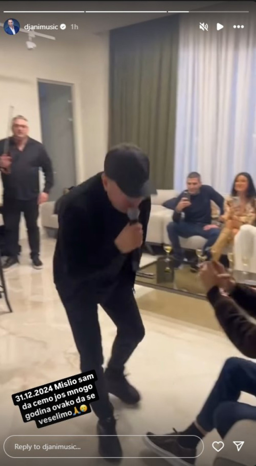 Poslednji snimak Saše Popovića: Veselio se i slavio život, dok mu je Đani pevao na uvce