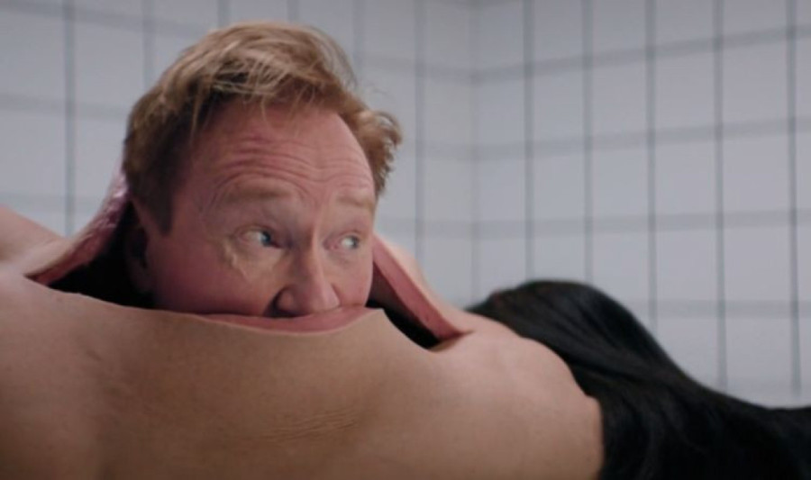 Najbizarnija scena sa dodele Oskara: Voditelj "izašao" iz tela Demi Mur (FOTO)