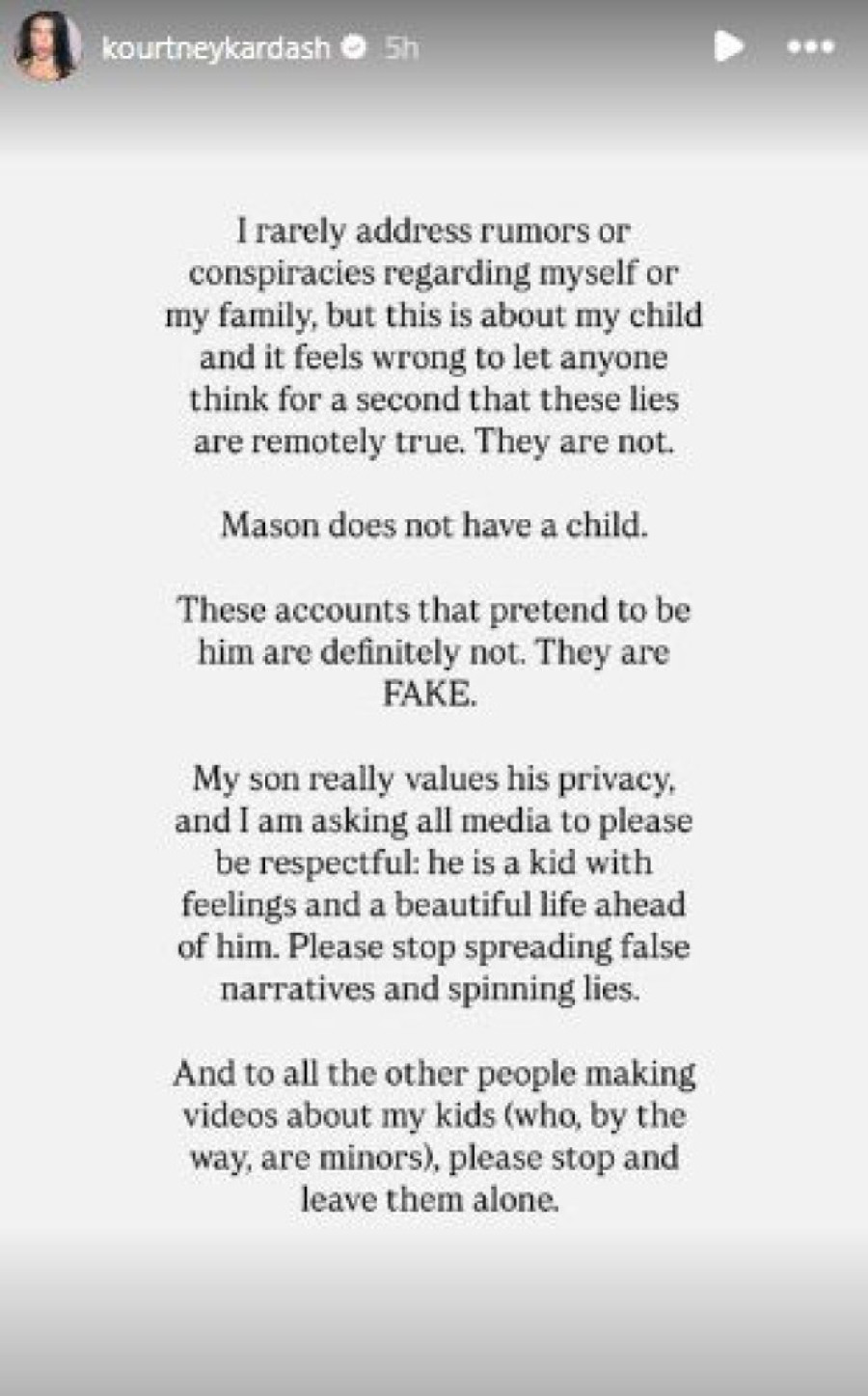 Kortni Kardašijan konačno odgovorila na tvrdnje da je njen sin (15) dobio dete!