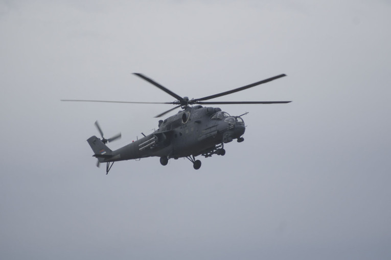 Spektakl na nebu, ovako grme srpski helikopteri! Pogledajte moćne slike iz vazduha (FOTO/VIDEO)