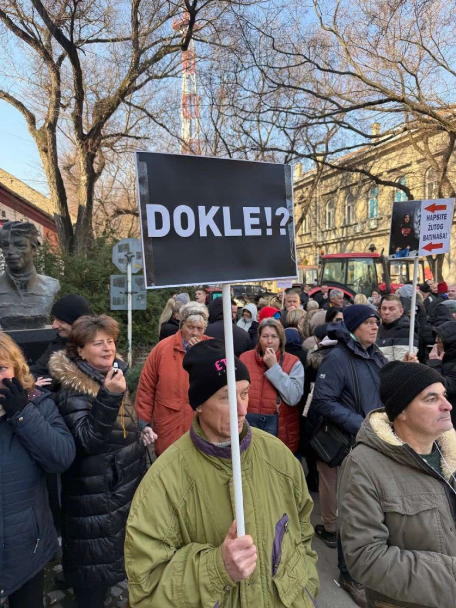 Đilasovcu ni minut pritvora za prebijanje naprednjaka - Građani ogorčeni!  Oglasio se i Osnovni sud u Senti  (FOTO/ VIDEO)