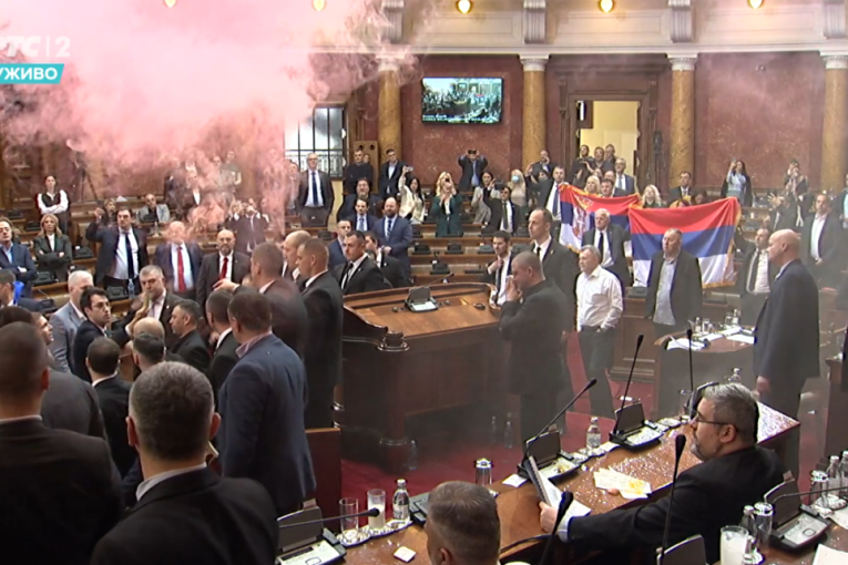 Hrvati likuju zbog divljanja opozicije: "Vučić vodi sjajnu politiku, ubiće ga kao Obrenovića" (VIDEO)