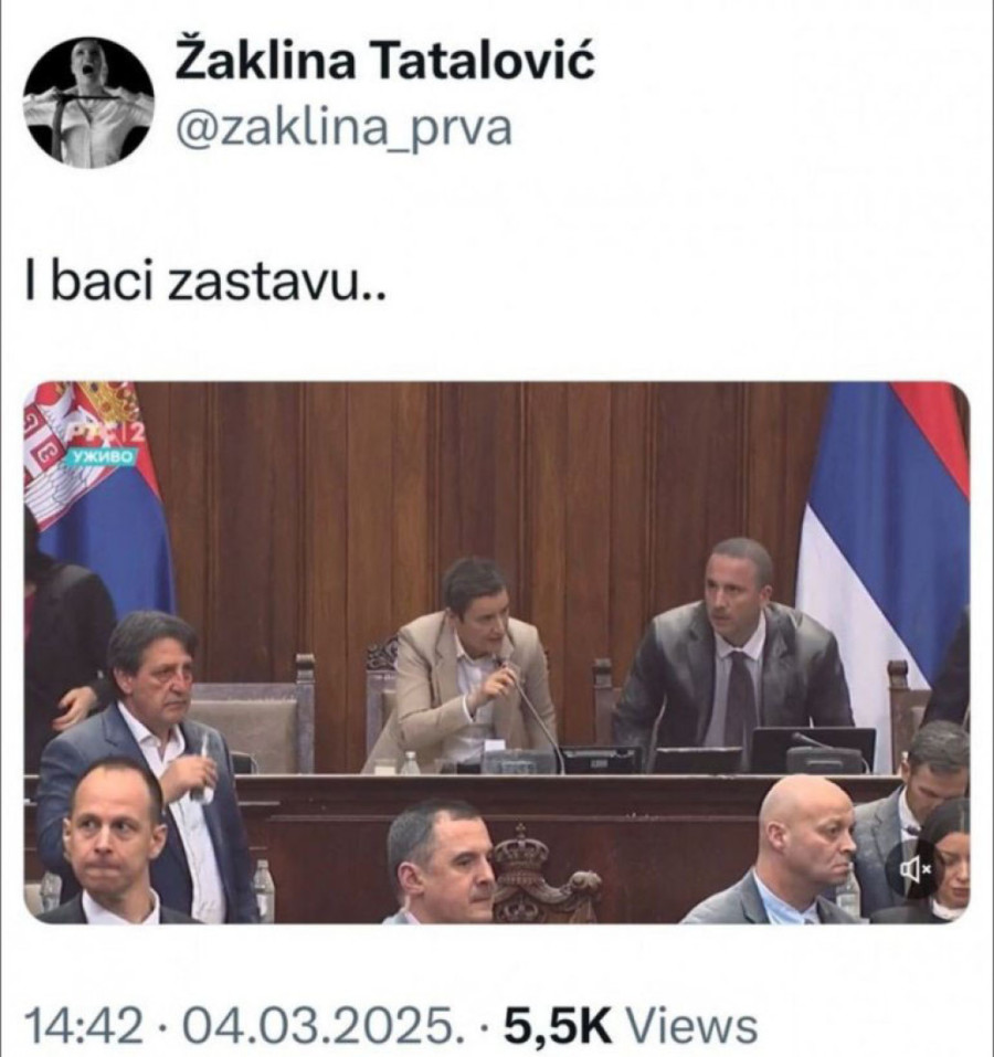 Marinika misli da je narod slep: Brnabić stavlja zastavu na stolicu, ona laže da baca na pod?!