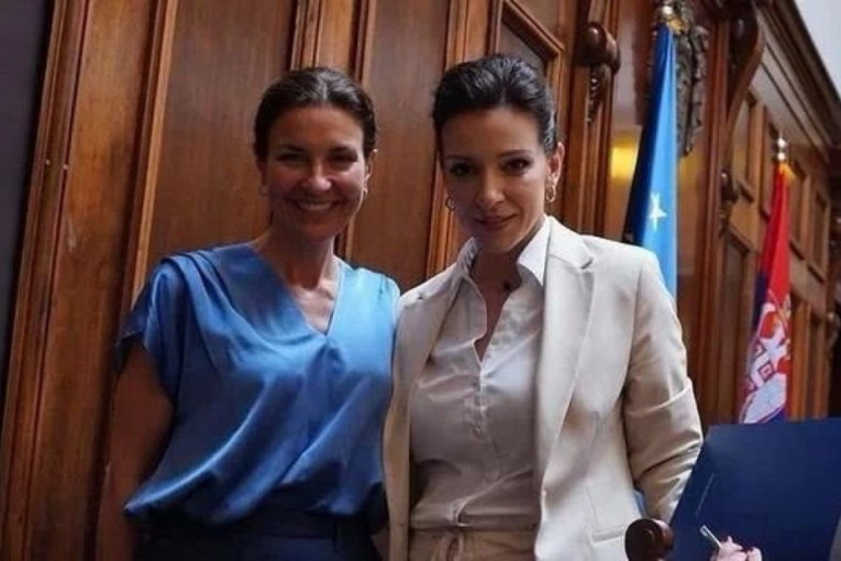 Da li se Đilas i ekipa druže sa nekim ko nije korumpiran?! Posle Boba Menendeza, i Marinikina prijateljica pod istragom!