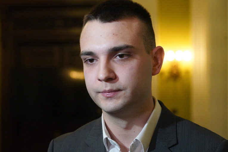 Pavlović: Sutra posle sastanka sa Vučićem finalna odluka o daljim potezima (VIDEO)