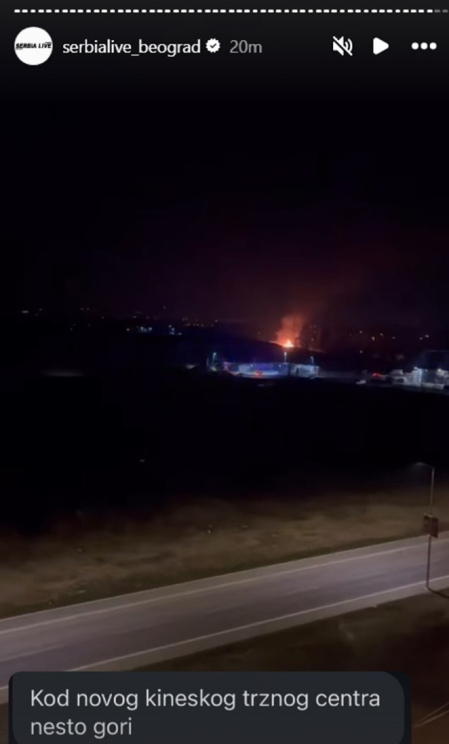 Veliki požar na Novom Beogradu: Vatra bukti kod Novog kineskog tržnog centra!