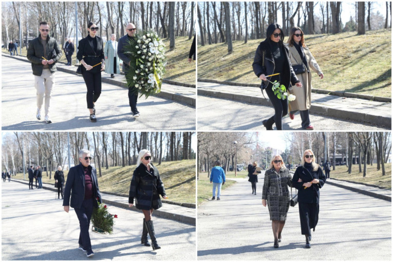 Poznati u suzama stižu da isprate Sašu Popovića na večni počinak: Evo ko se sve pojavio (FOTO/VIDEO)