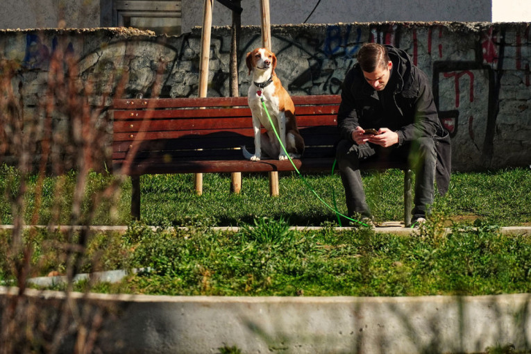 Toplo i promenljivo uz kišu i pljuskove: Temperatura do 24 stepena